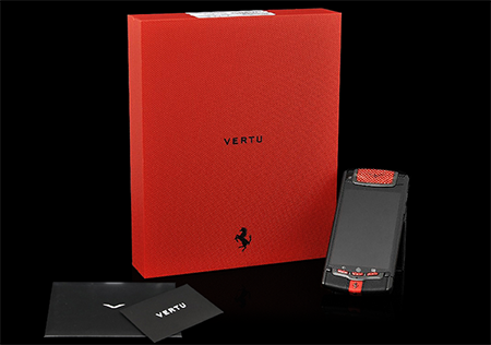 Комплектация телефона Vertu Ti Titanium Ferrari